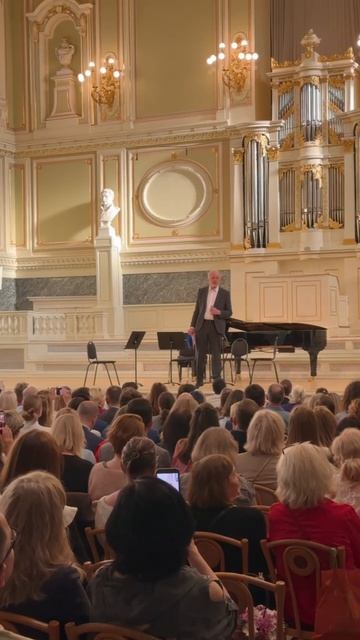 Алексей Семихатов на концерте культурной программы «Сочинского диалога» на ПМЭФ-2026