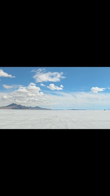 Driving Across the Bonneville Salt Flats | Surreal Desert Horizon