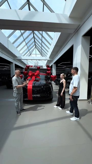 ДАРИМ ЭМОЦИИ / Поздравляем Екатерину и Станислава с покупкой Range Rover Sport!