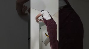ОБОИ❗️❗️❗️ Как оклеиваются наружные❗️ И как должны выглядеть откосы на двери скрытого монтажа