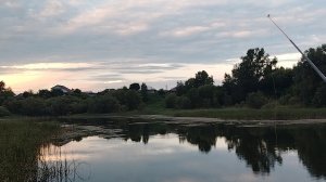 Утренняя рыбалка на озере и речке!
