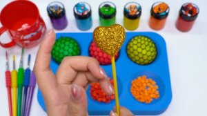 РАДУЖНЫЙ КРУГЛЫЙ ШАР ИЗ СЛАЙМА! СМЕШИВАЕМ ЦВЕТА И РИСУЕМ СУПЕРГЕРОЯ 🎨🌈