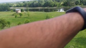 смотрим подъезд к реке