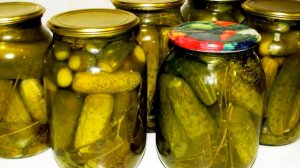 Любимые маринованные огурчики. Рецепт просят все, кто их попробует. В погребок только за такими.