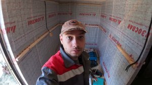 Монтируем вагонку в предбаннике и помывочной своими руками/ Строим каркасную баньку!
