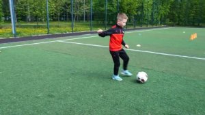 Идём играть в футбол! Разминка, мяч и упражнения с ребятами ⚽ Бамос!