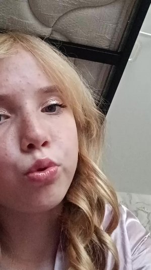 кто угадает на какой праздник я иду  ❤️