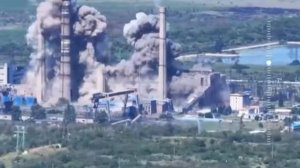 🇷🇺💥🇺🇦 Армия России нанесла мощный удар ФАБ-1500 по позициям десантной бригады ВСУ на Славянской