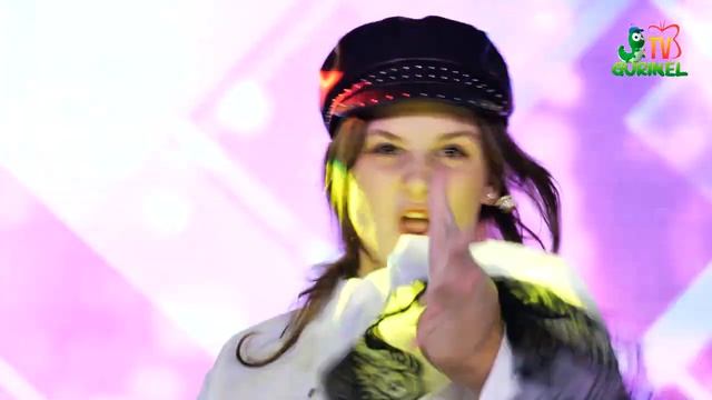 Bianca Oanta - Unstoppable (Sia cover)