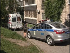 Пенсионер выпал с лоджии собственной квартиры в Хабаровске.  Mestoprotv