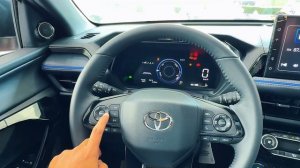 Toyota Yaris Cross 2026 1.5L семейный кроссовер