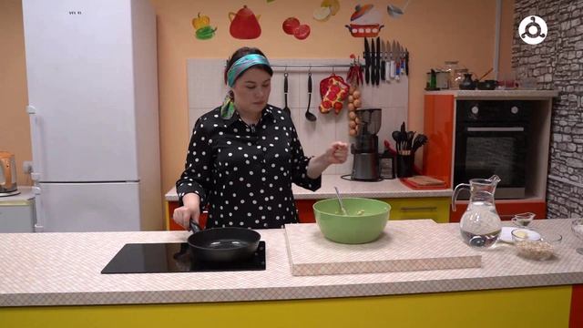 Утреннее меню. Готовим оладьи из овсяной каши с апельсином смотреть онлайн