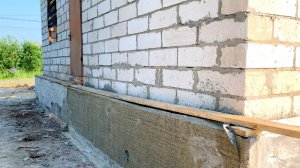 Завершение усиления фундамента загородного дома