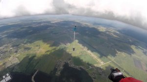 Первый прыжок с парашютом в тандеме с 4000м (05/07/2015)