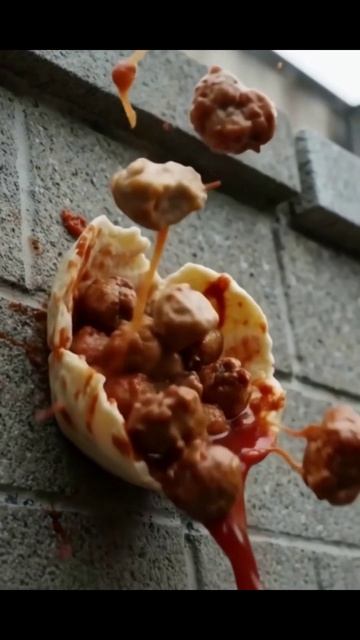 🌯🔥 ВЕЧЕРНИЙ ЖОР ШАУРМЫ: 30 сантиметров сочного мяса в одном огромном ролле!