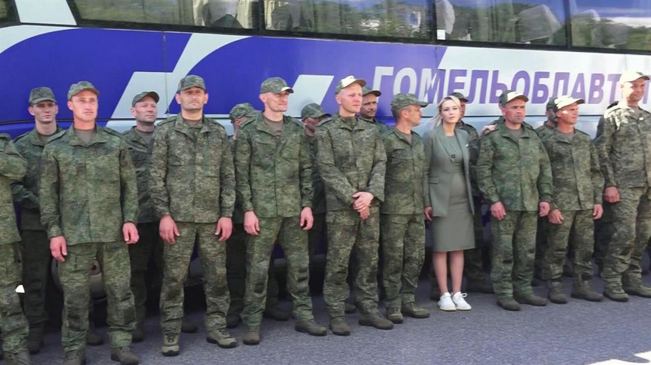 С украинской территории вернулись 160 российских военнослужащих. смотреть онлайн