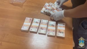 Девушку – курьера мошенников – задержали в костромском райцентре