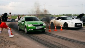 ОПАСНАЯ ШКОДА уничтожает МАЖОРОВ на дорогих ИНОМАРКАХ