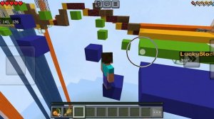 я вернулась!играю с Эмилем в майнкрафт в лаки блоки!
