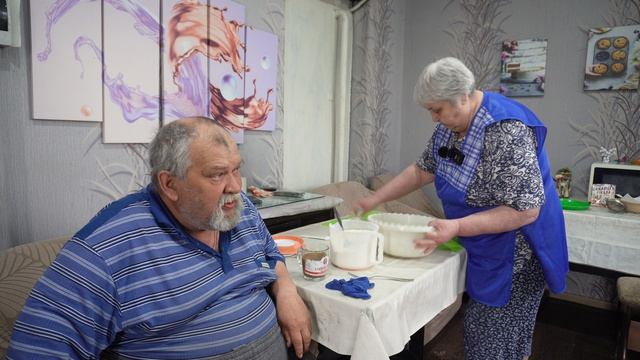 Муж пенсионер хотел кушать Получил такой ответ от жены Сам виноват прокатал весь бензин на рыбалку смотреть онлайн