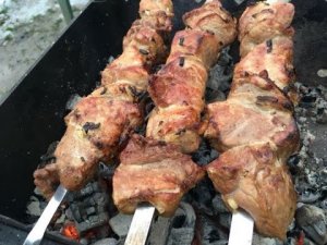 # 55 Заготовка дров. Первая баня, первый снег и первые шашлыки.