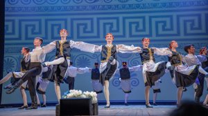 Греческий танец «Сиртаки»