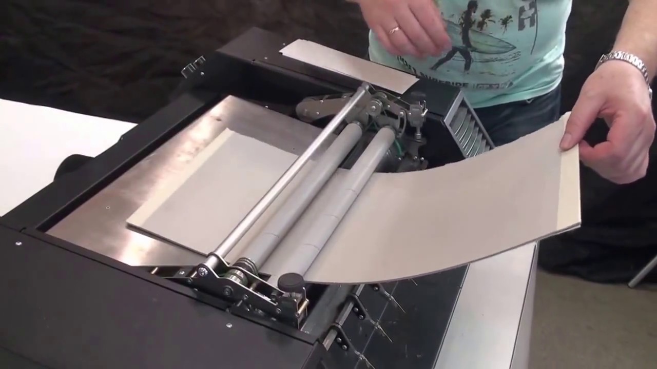 The hot melt glue machine Gluecover 1506 M presentation смотреть онлайн