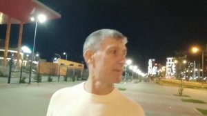 Одноклассница сердце тревожишь.