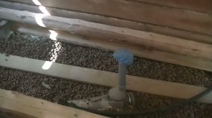 Отделка бани, промежуточный этап работы утепление пола.