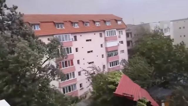 75 Случаев, Когда Город Сходит с Ума смотреть онлайн