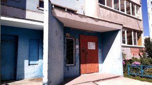 Глючный и тупой лифт по адресу: Звёздная 50 подъезд 3, город Сызрань, серия дома: 111-75-07