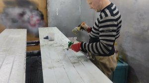 Как удалить плёнку с секционных ворот