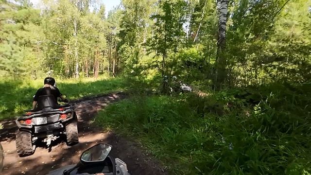 Покатушки на квадроциклах по горам Алтая. Высота 651 метр.