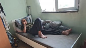 Купи мне срочно холодильник, а то Володя что‑то не умирает.