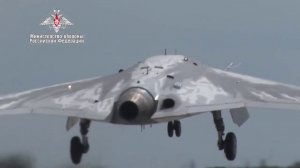 Испытания боевого беспилотного авиационного комплекса «Охотник»/Shock UAV «Hunter»
