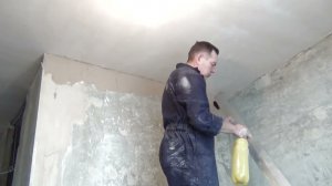 Как ВЫРОВНЯТЬ УГЛЫ стен в квартире