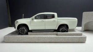 Машинки для детей. Распаковка модели 1:18 Mercedes X-class Diecast. Мультик про машинки.