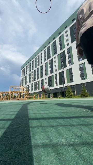 Во дворе 🏀