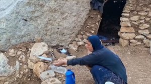 15с. У них не было двери... С помощью тряпки в хижину вернулось счастье