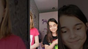 Играю в игру раскрась или нарисуй с подругой /Соня плей