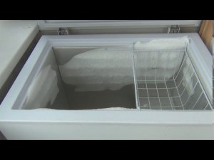 Вот что произошло с морозильной камерой за год использования. Как правильно размораживать морозилку.