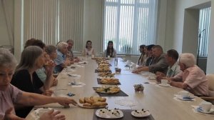Панков встретился с молодежью и ветеранами Заводского района в гимназии Авиатор