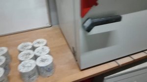 Испытание контрольных образцов кернов бетона