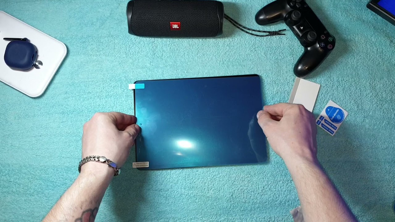 Как наклеить защитную плёнку на iPad, планшет / клеим защитную плёнку на iPad 9, iPad 2021 смотреть онлайн