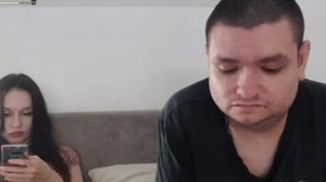 Руслан Гительман продаёт танец к@бины в бикини.