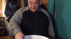 Сливаем брагу с осадка