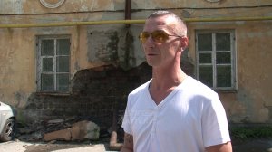 Из-за грозы и шквалистого ветра в Златоусте частично обрушилась стена дома
