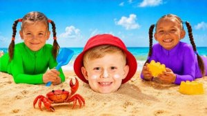 Дети весело проводят день на пляже, одновременно изучая важные правила безопасности