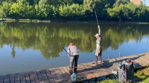 Утро на водоёме.Поимка Осетра