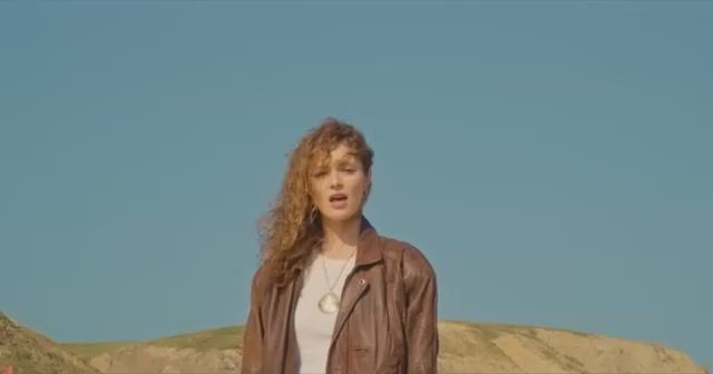 Serra Arıtürk - Beni Al смотреть онлайн